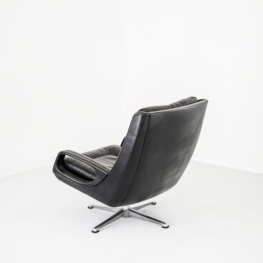 Swivel Leather Chair | Carl Straub | Germany | 1950s