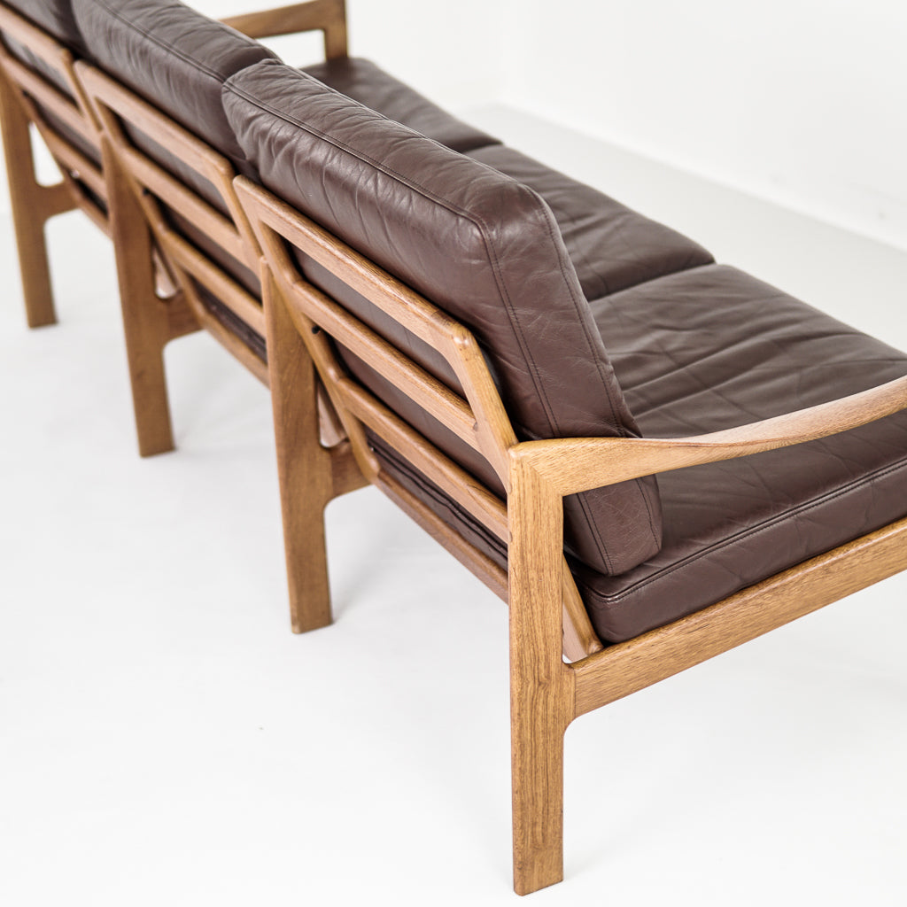 Scandinavian Modern Leather and Teak Wood 3 Seat Sofa | Illum Wikkelsø | Eilersen | Denmark |1960s