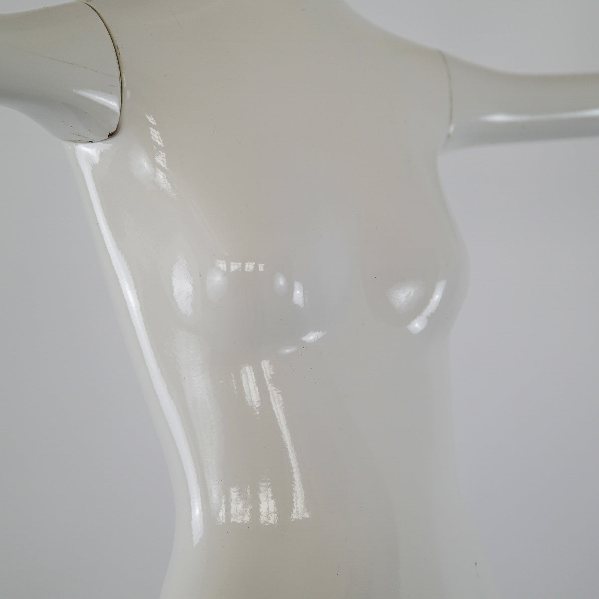 Vintage Poliester White Standing Mannequin Open Arms