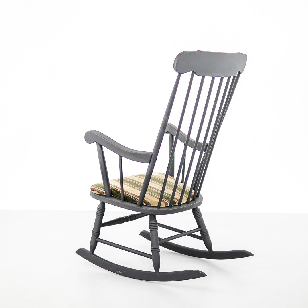 Danish Wood Vintage Rocking Chair | Denmark | 1950&#39;s